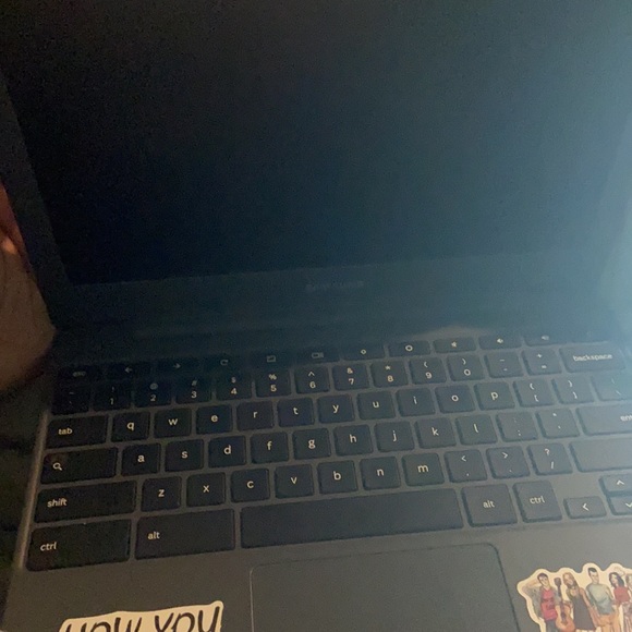 CHROME LAPTOP - Picture 2 of 3